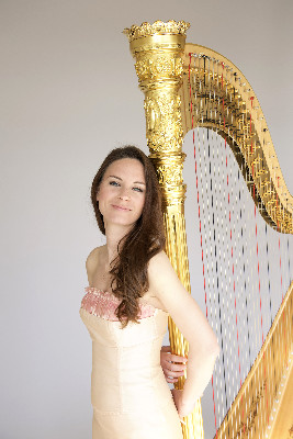 Jasmin Isabel Kühne Harfe.jpg