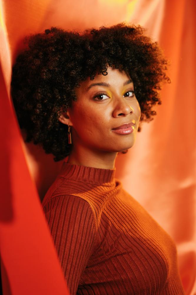 Joy Bogat (c)China Hopson