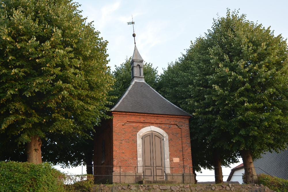 Rantzau-Kapelle.JPG