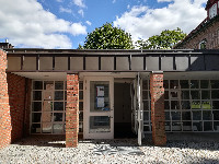 Gemeindehaus Marien offene Tür bei Sonnenschein IMG_20200901_140456.jpg