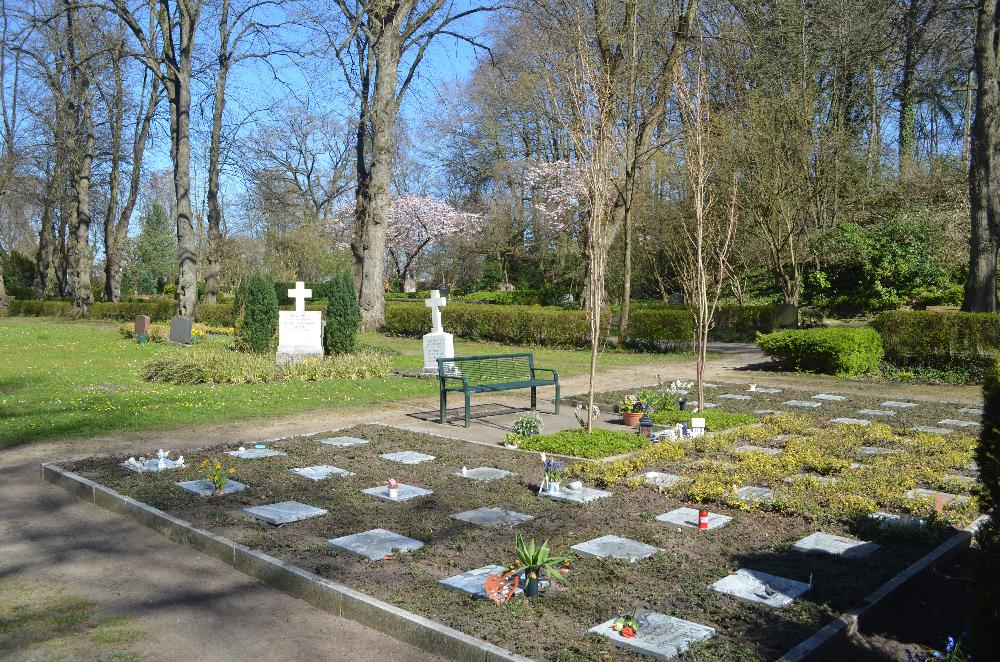 Frühling: Urnenfeld am Segeberger See